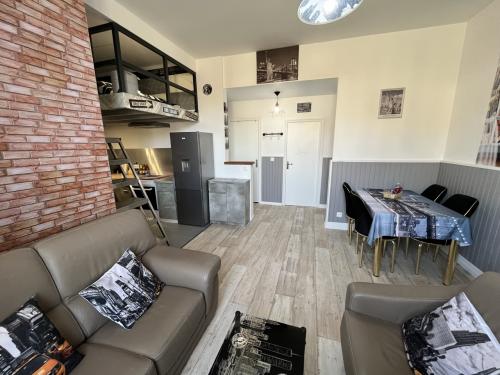 20260222_113435709_ios_-_grande