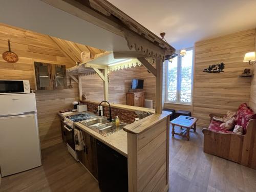 20260222_115913139_ios_-_grande