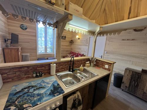 20260222_140846938_ios_-_grande