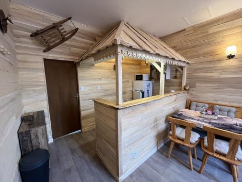 20260222_141008296_ios_-_grande