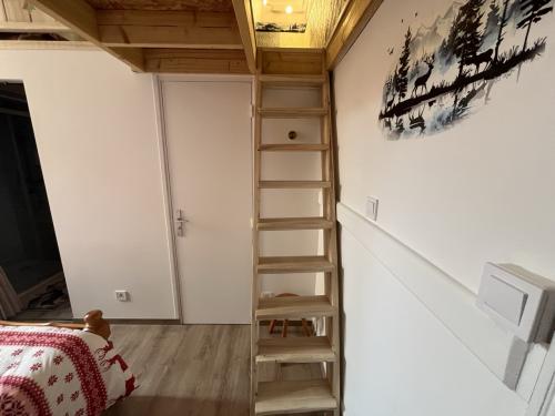 20260222_141220359_ios_-_grande