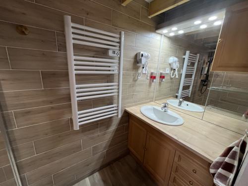 20260222_141302312_ios_-_grande