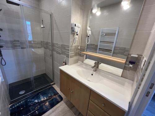 20260222_143508675_ios_-_grande