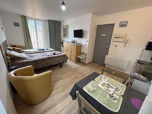 20260312_092222999_ios_-_grande